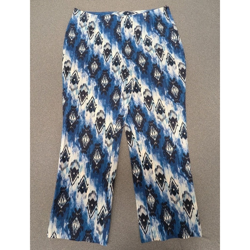 Chico's Women's Capris Size 0.5 Blue Ikat Fabric Spandex Side Zip Casual